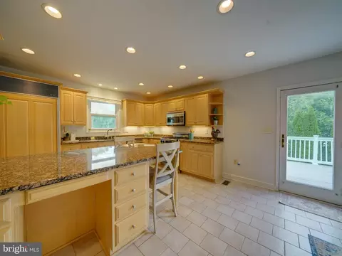 Kitchen - 8508 Pineway Dr, Laurel, MD 20723 photo 2 of 9