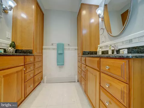 Bath - 8508 Pineway Dr, Laurel, MD 20723 photo 2 of 11
