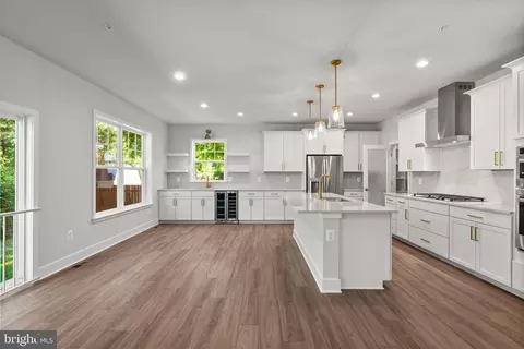 4874 Avoca Ave, Ellicott City, MD 21043
