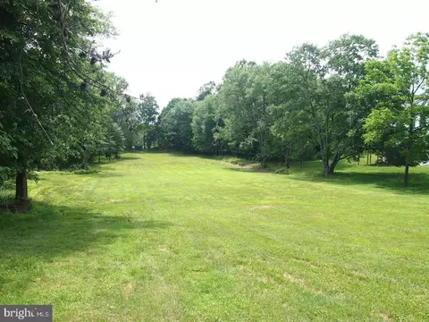 5542 Waterloo Rd, Columbia, MD 21045