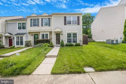9639 Stirling Bridge Dr, Columbia, MD 21046