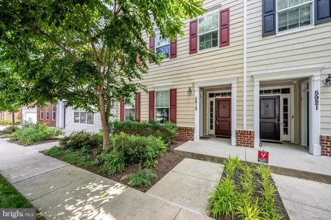 5919 1 Logans Way #13, Ellicott City, MD 21043