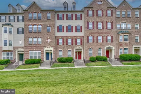 7138 Daniel John Dr, Elkridge, MD 21075