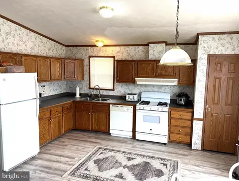 10 Midway Ave, Laurel, MD 20723 photo 2