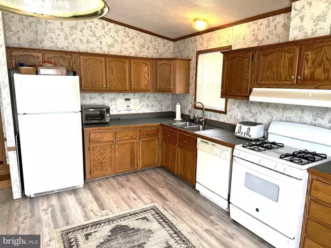10 Midway Ave, Laurel, MD 20723 photo 3