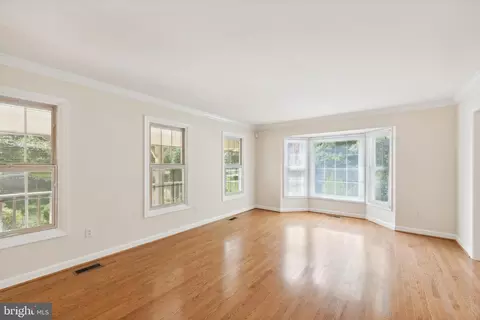 8418 Flowering Cherry Ln, Laurel, MD 20723 photo 7