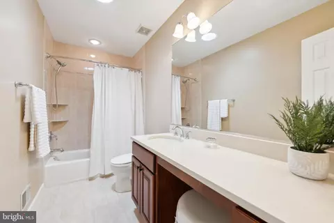8418 Flowering Cherry Ln, Laurel, MD 20723 photo 27