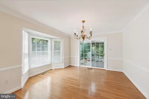 8418 Flowering Cherry Ln, Laurel, MD 20723 photo 10