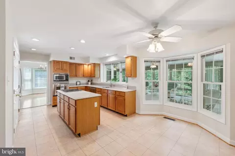 8418 Flowering Cherry Ln, Laurel, MD 20723 photo 14