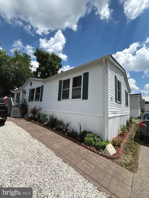 72 Midway Ave, Laurel, MD 20723