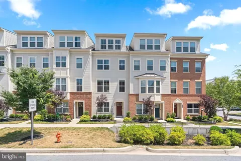 7106 Banbury Dr, Hanover, MD 21076