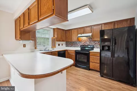 9410 Steeple Ct, Laurel, MD 20723 photo 5