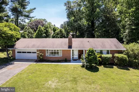 8950 Chapel Ave, Ellicott City, MD 21043