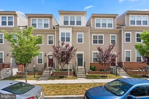 7152 Banbury Dr, Hanover, MD 21076