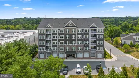 8911 Carls Ct #P, Ellicott City, MD 21043
