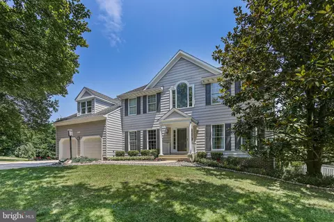 6004 Leaves Of Grass Ct, Clarksville, MD 21029
