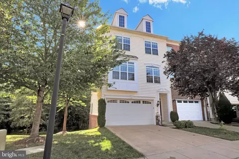 9758 Northern Lakes Ln, Laurel, MD 20723