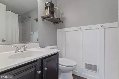 Entry Way - 8304 Sperry Ct, Laurel, MD 20723 photo 8 of 8