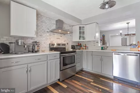 Kitchen - 8304 Sperry Ct, Laurel, MD 20723 photo 2 of 2