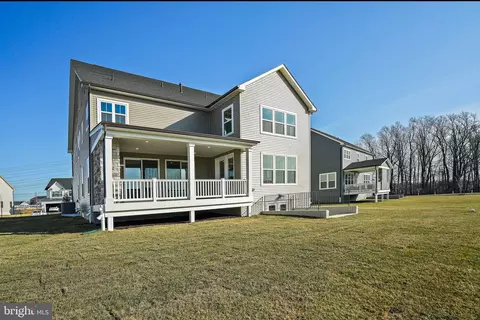 7104 Tranquility Rd, Laurel, MD 20723 photo 2