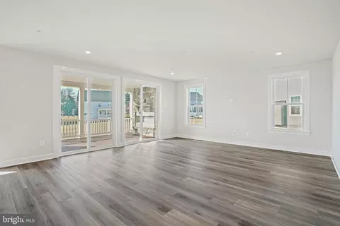 7104 Tranquility Rd, Laurel, MD 20723 photo 5