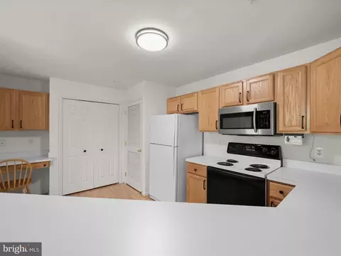 Kitchen - 6288 Wild Swan Way #202, Columbia, MD 21045 photo 1 of 3