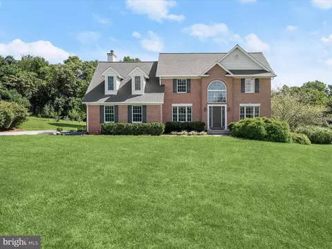 13820 Kennard Dr, Glenelg, MD 21737