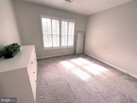 8259 Spring Branch Ct, Laurel, MD 20723 photo 7