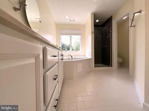 8259 Spring Branch Ct, Laurel, MD 20723 photo 6