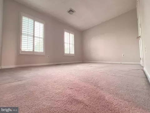 8259 Spring Branch Ct, Laurel, MD 20723 photo 9
