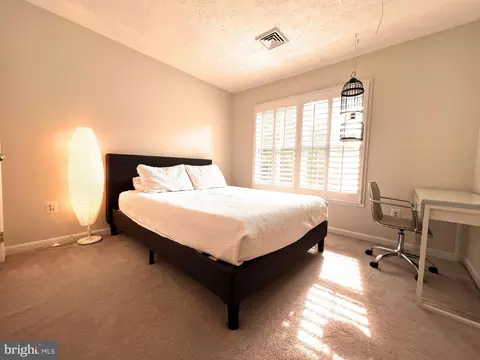 8259 Spring Branch Ct, Laurel, MD 20723 photo 8