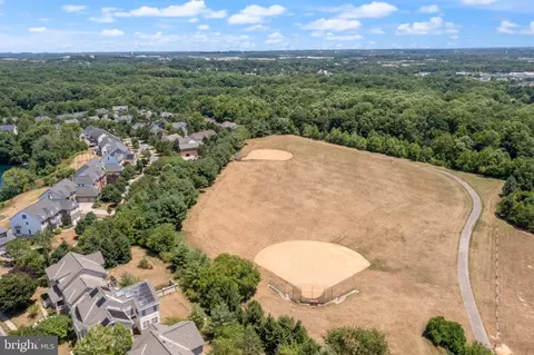 View/Area - 8604 Saddleback Pl, Laurel, MD 20723 photo 3 of 6