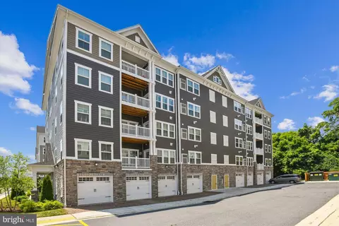 8970 Carls Ct #L, Ellicott City, MD 21043