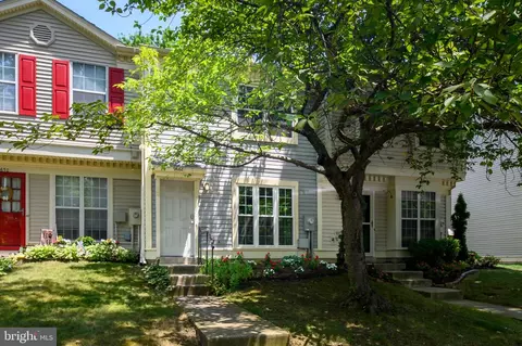 9668 Stirling Bridge Dr, Columbia, MD 21046