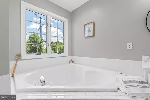 Bath - 8235 Spring Branch Ct, Laurel, MD 20723 photo 4 of 6