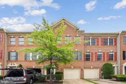 8437 Ice Crystal Dr #80, Laurel, MD 20723