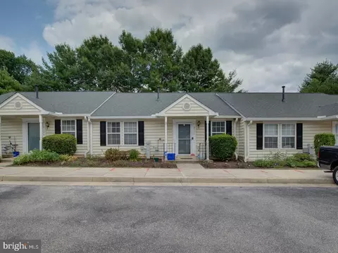 9111 Lilac Park Dr #6, Laurel, MD 20723