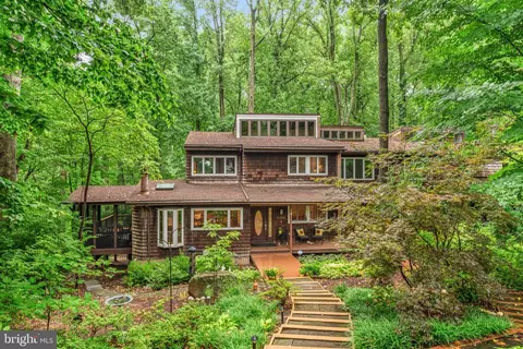 10386 Green Mountain Cir, Columbia, MD 21044