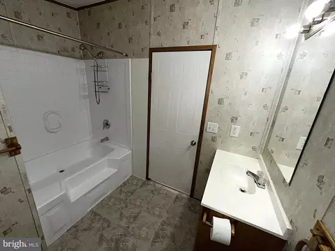 74 Midway Ave, Laurel, MD 20723 photo 17