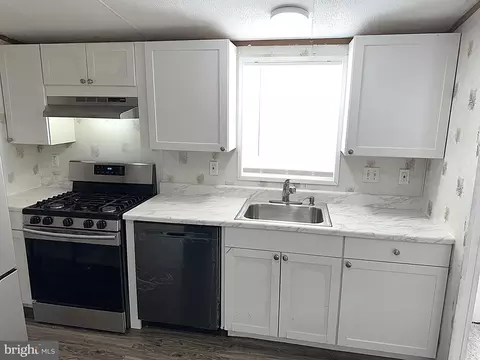 74 Midway Ave, Laurel, MD 20723 photo 4