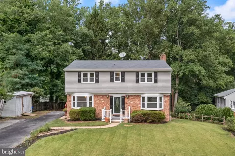 6725 Groveleigh Dr, Columbia, MD 21046