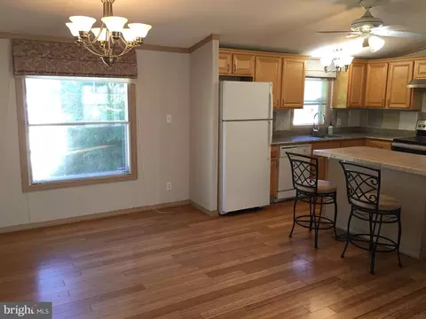 6512 Vert Dr, Elkridge, MD 21075 photo 4