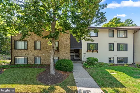 10067 Windstream Dr #4, Columbia, MD 21044