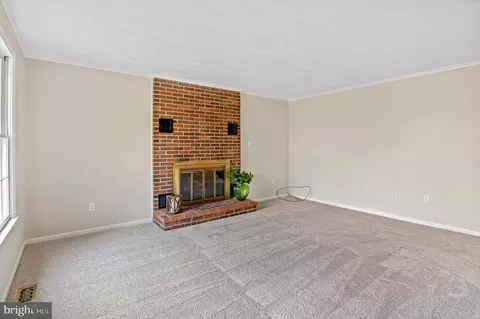8400 Jandy Ave, Laurel, MD 20723 photo 18