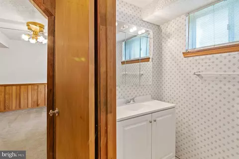 8400 Jandy Ave, Laurel, MD 20723 photo 38