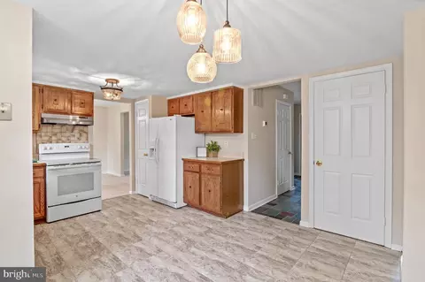 8400 Jandy Ave, Laurel, MD 20723 photo 13