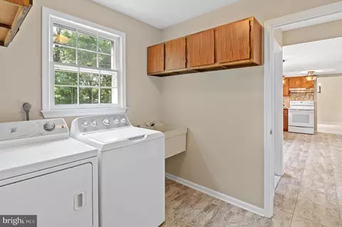 8400 Jandy Ave, Laurel, MD 20723 photo 22