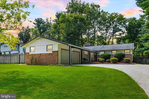 9433 Diamondback Dr, Columbia, MD 21045