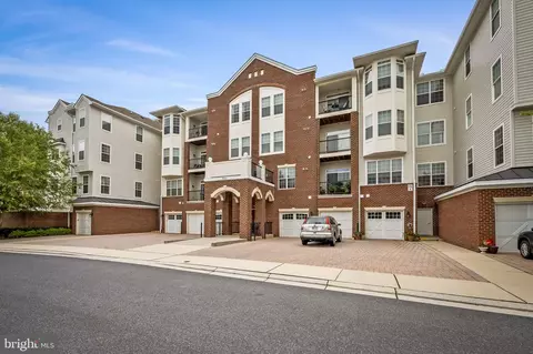 3011 Dexter Dr #401, Ellicott City, MD 21043
