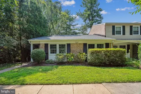 5447 Woodenhawk Cir, Columbia, MD 21044